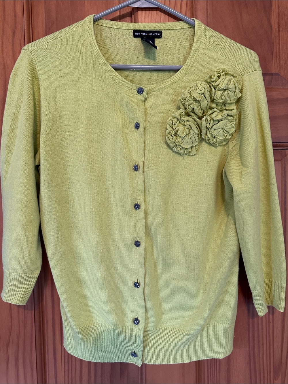 New York & Company Lime Green Floral Appliqué Cardigan great condition